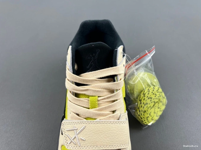 One Kick Jordan FZ8117-102 x Jumpman TR Travis Scott Jack 0729